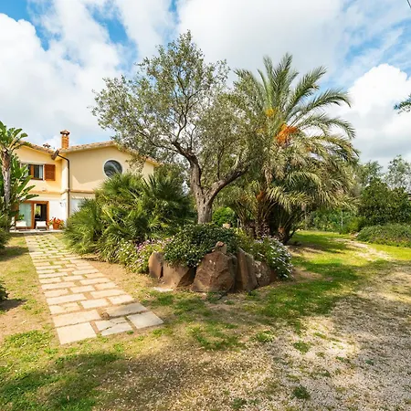 Holiday home Casa Peppina Sulla *